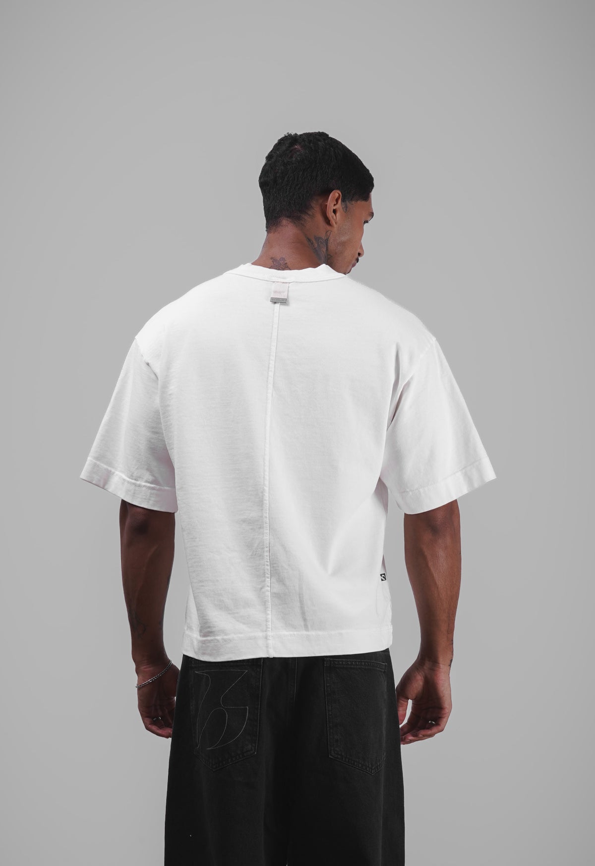 BOXY TEE LOCAL CELEBRITY OFF