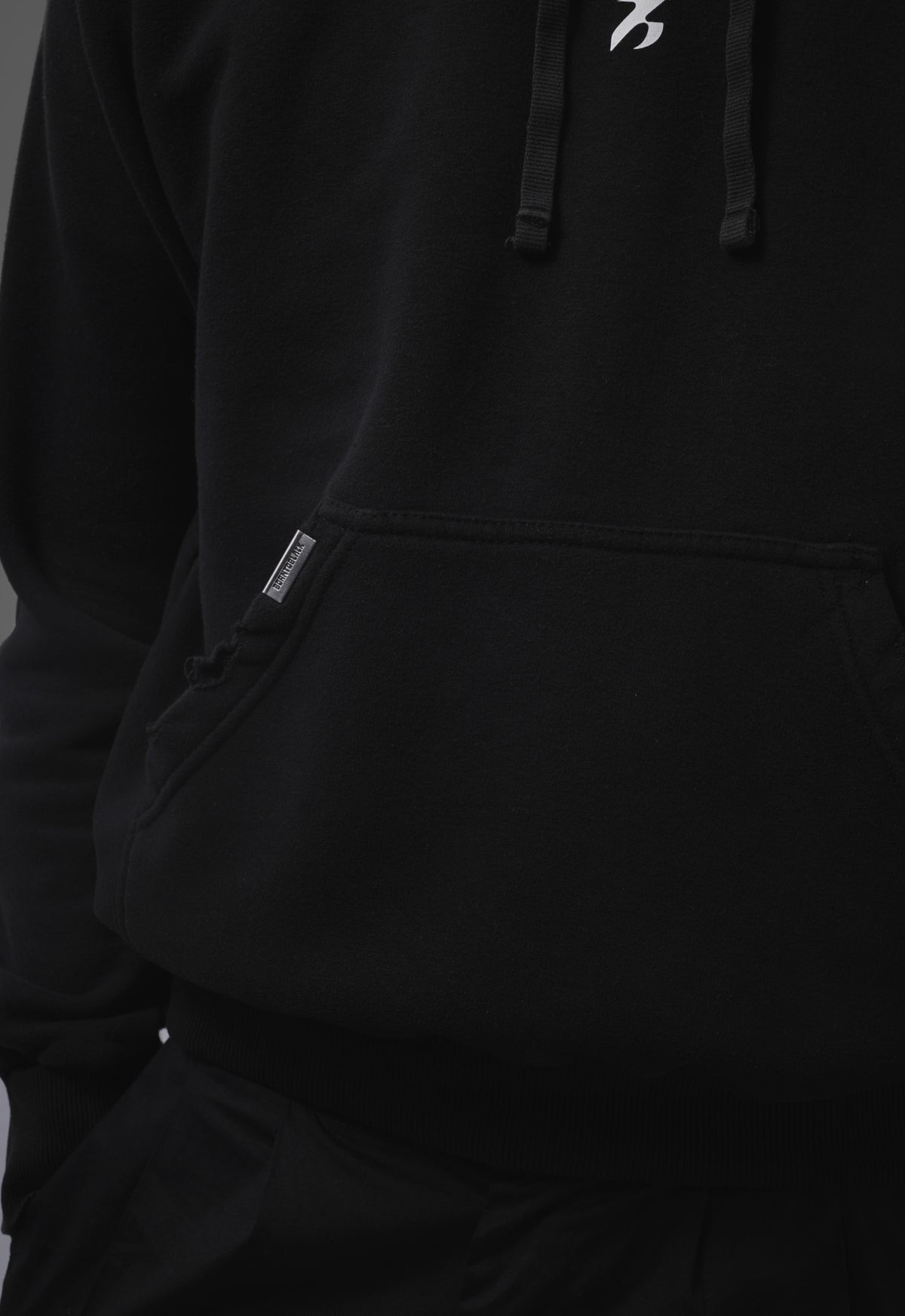 UNIFORM HOODIE BORNTOBLACK
