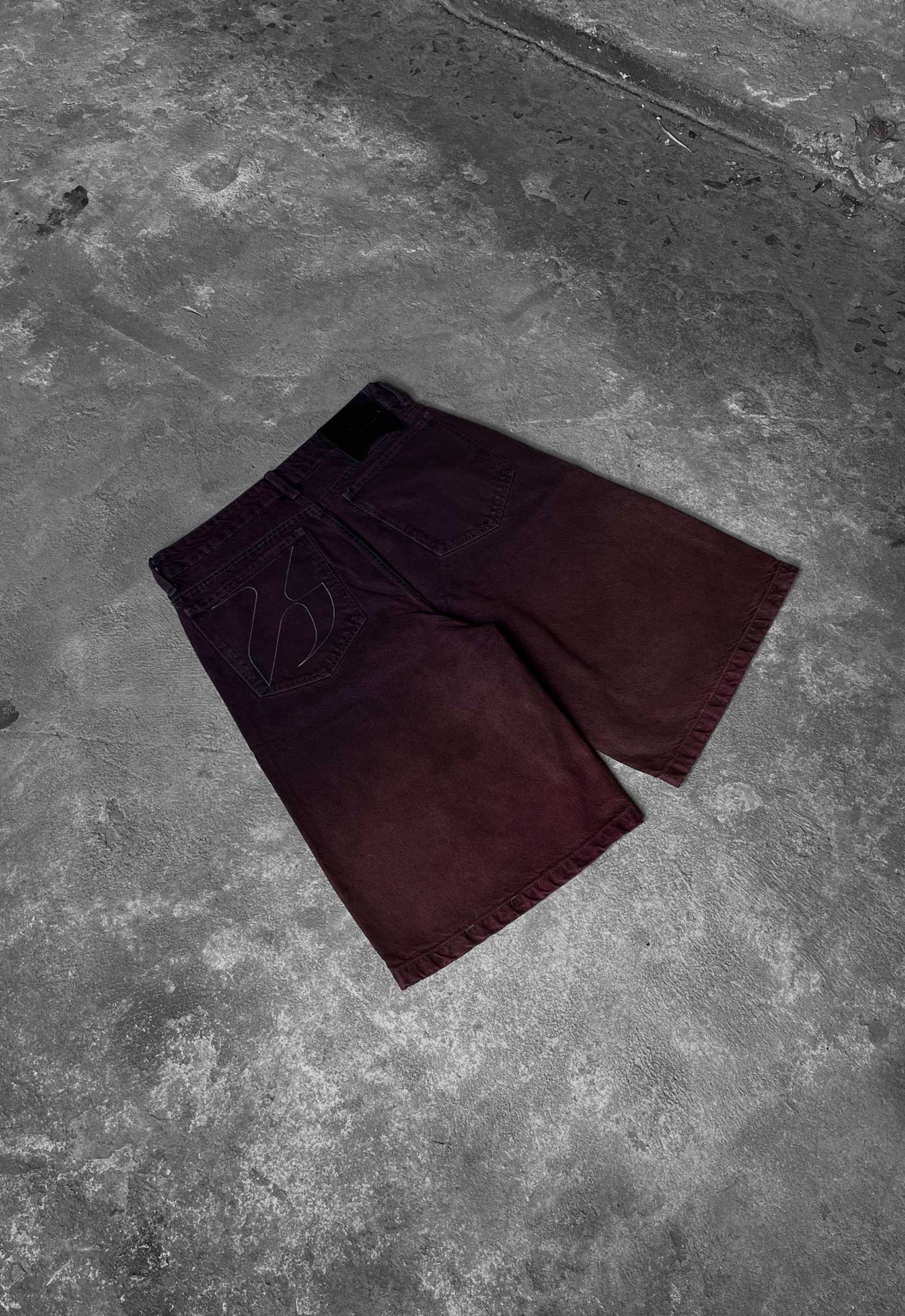 BERMUDA ULTRA DENIM BLOOD DEGRADÊ