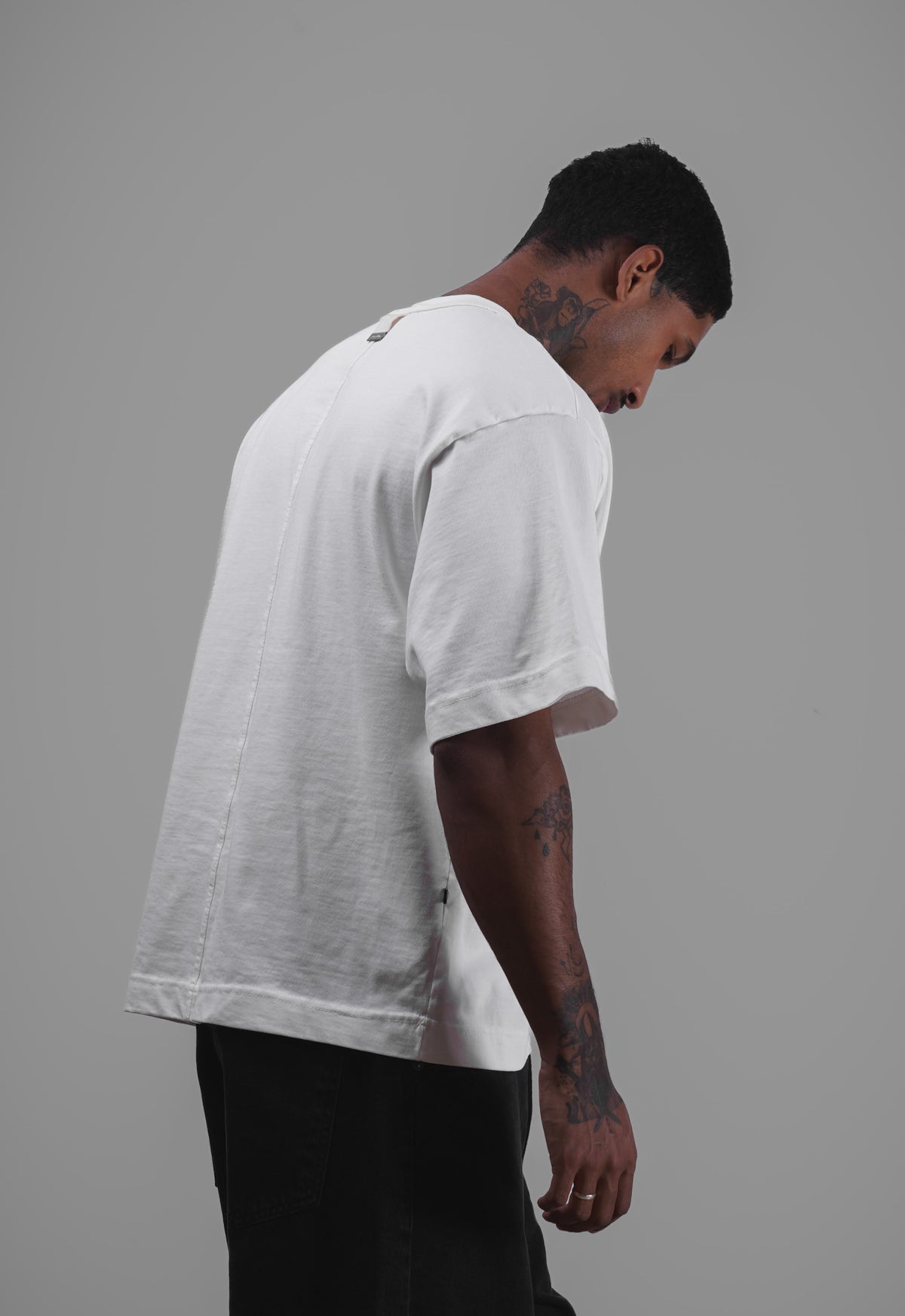 BOXY TEE SIGNATURE OFF