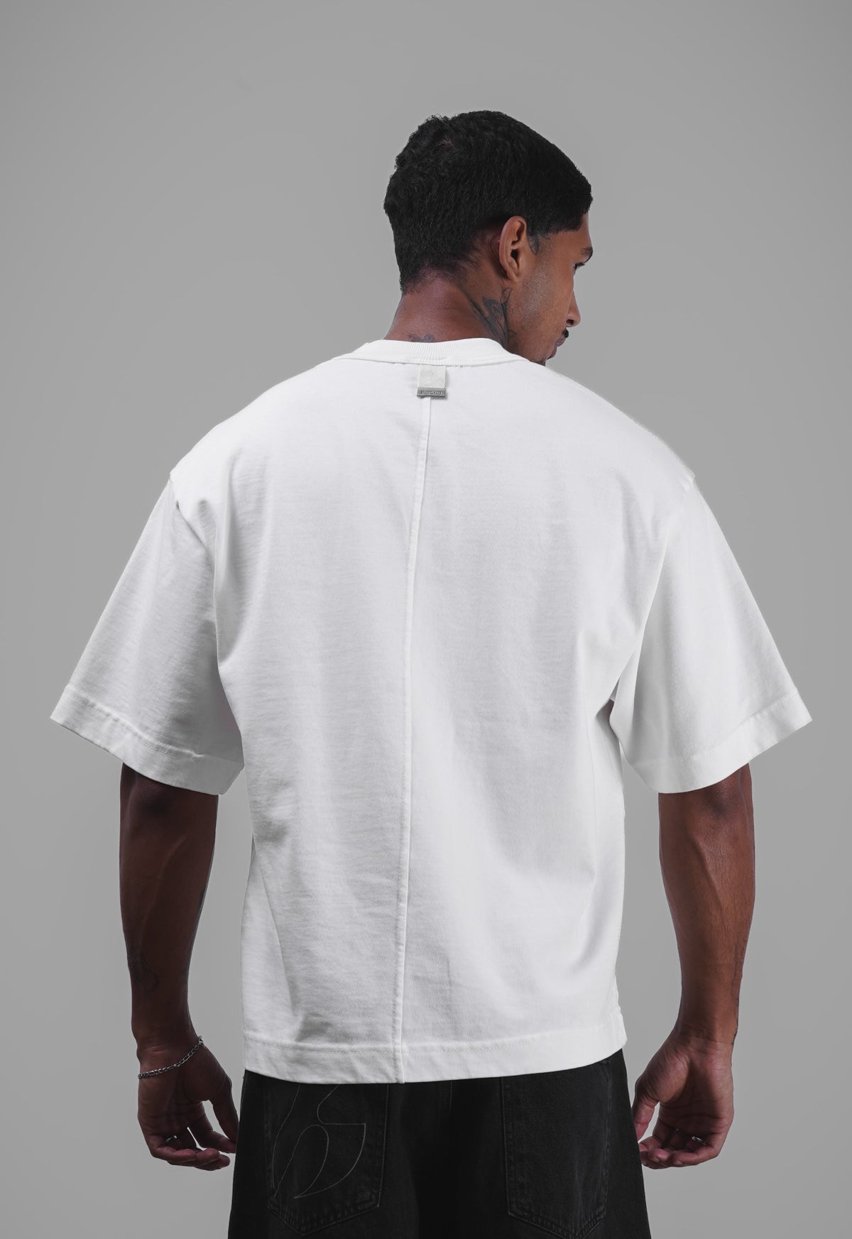BOXY TEE SIGNATURE OFF