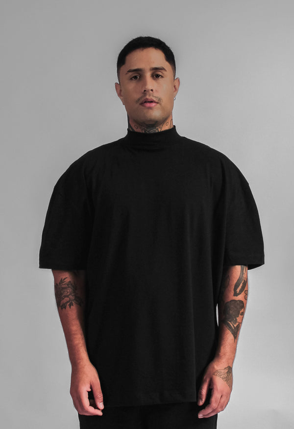 OVERSIZED GOLA ALTA PRETA