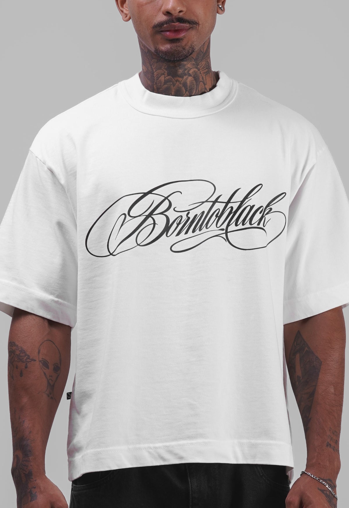 BOXY TEE SIGNATURE OFF